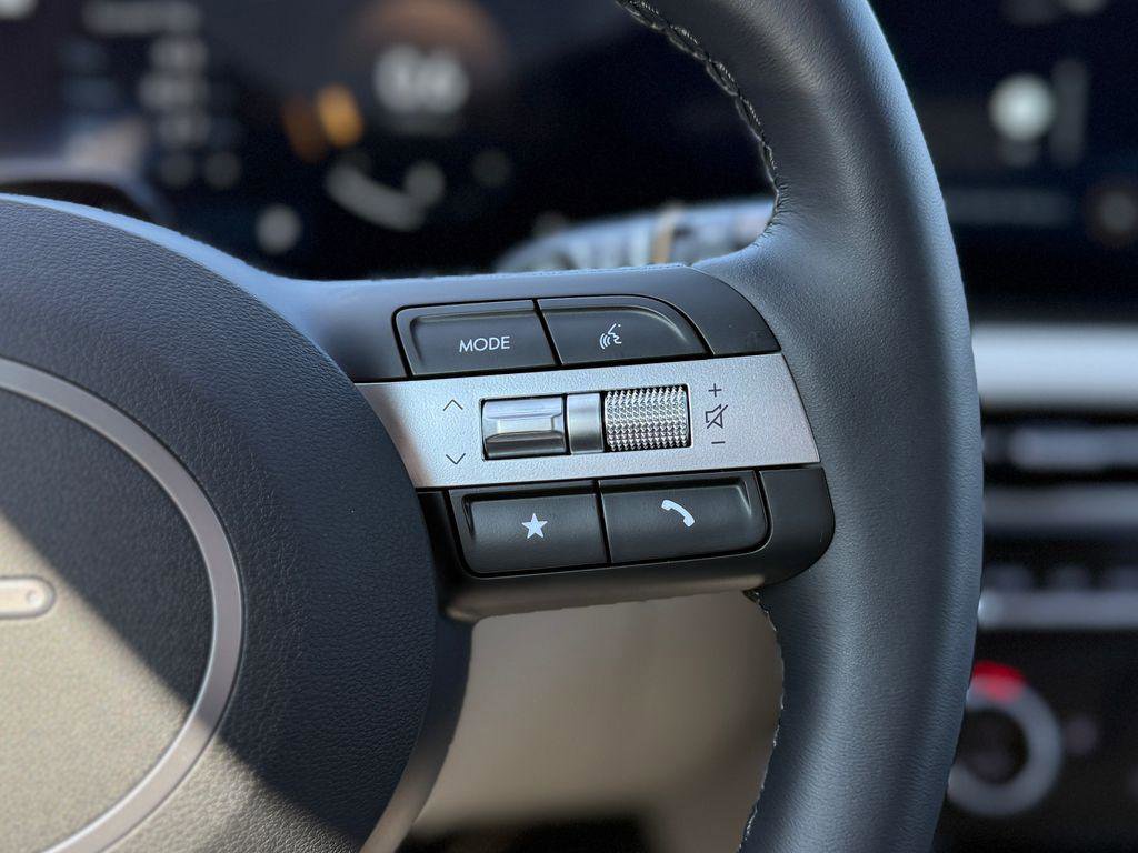 New 2026 Hyundai Tucson SEL image 13