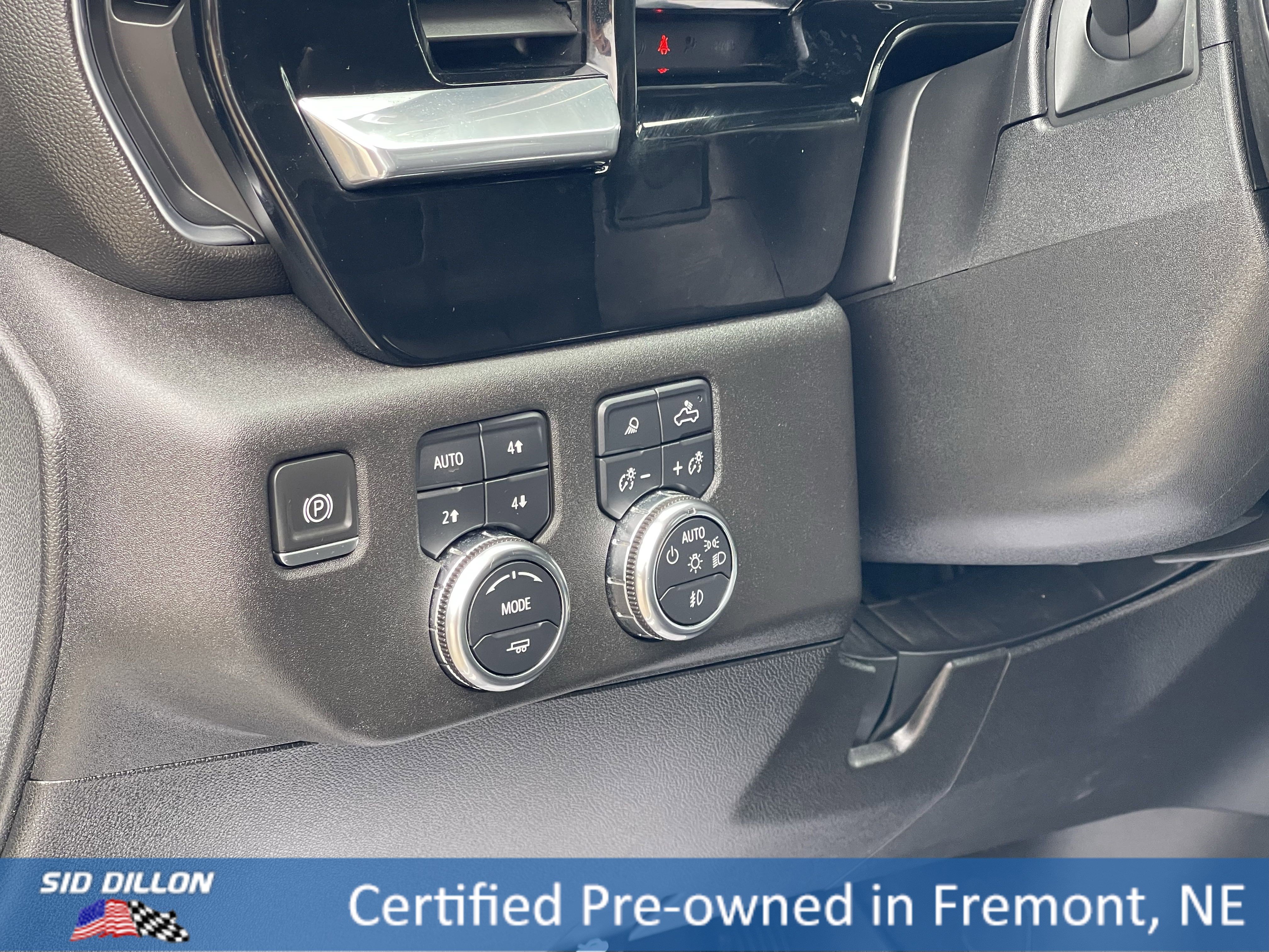 Certified 2024 GMC Sierra 2500 SLT w/ SLT Premium Package image 5