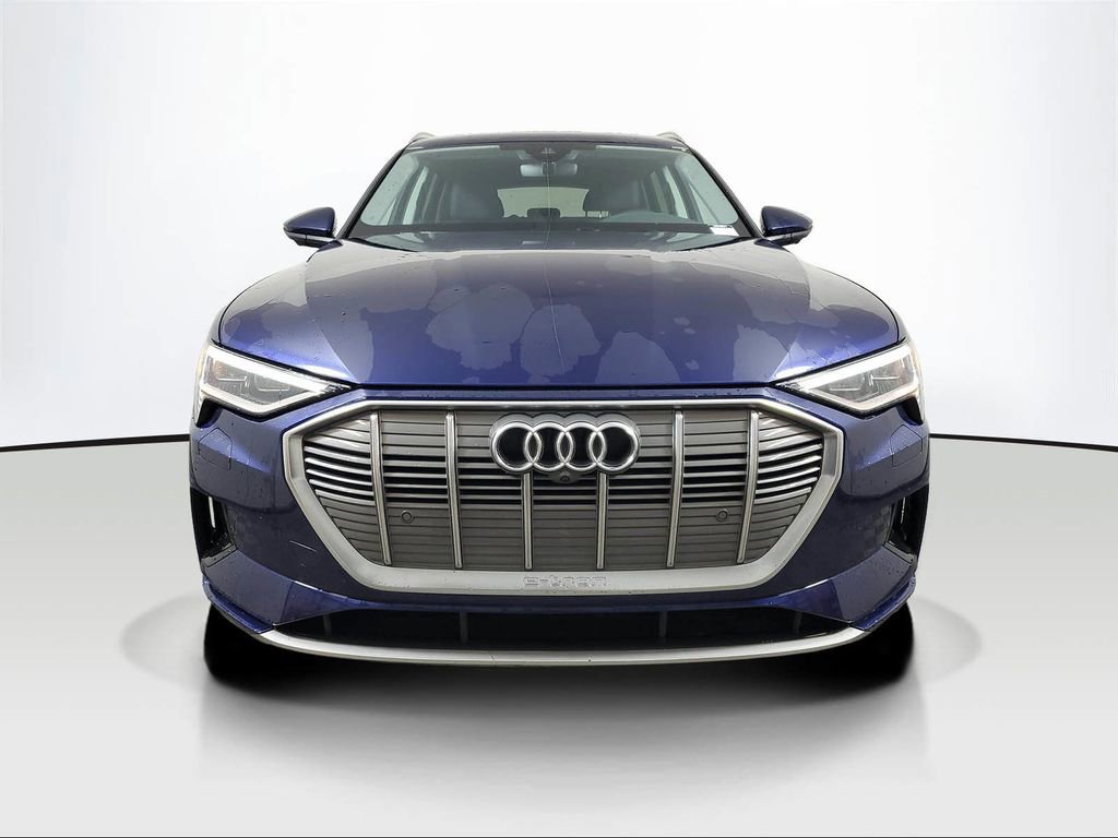 Certified 2023 Audi e-tron Premium Plus w/ Premium Plus Package image 2