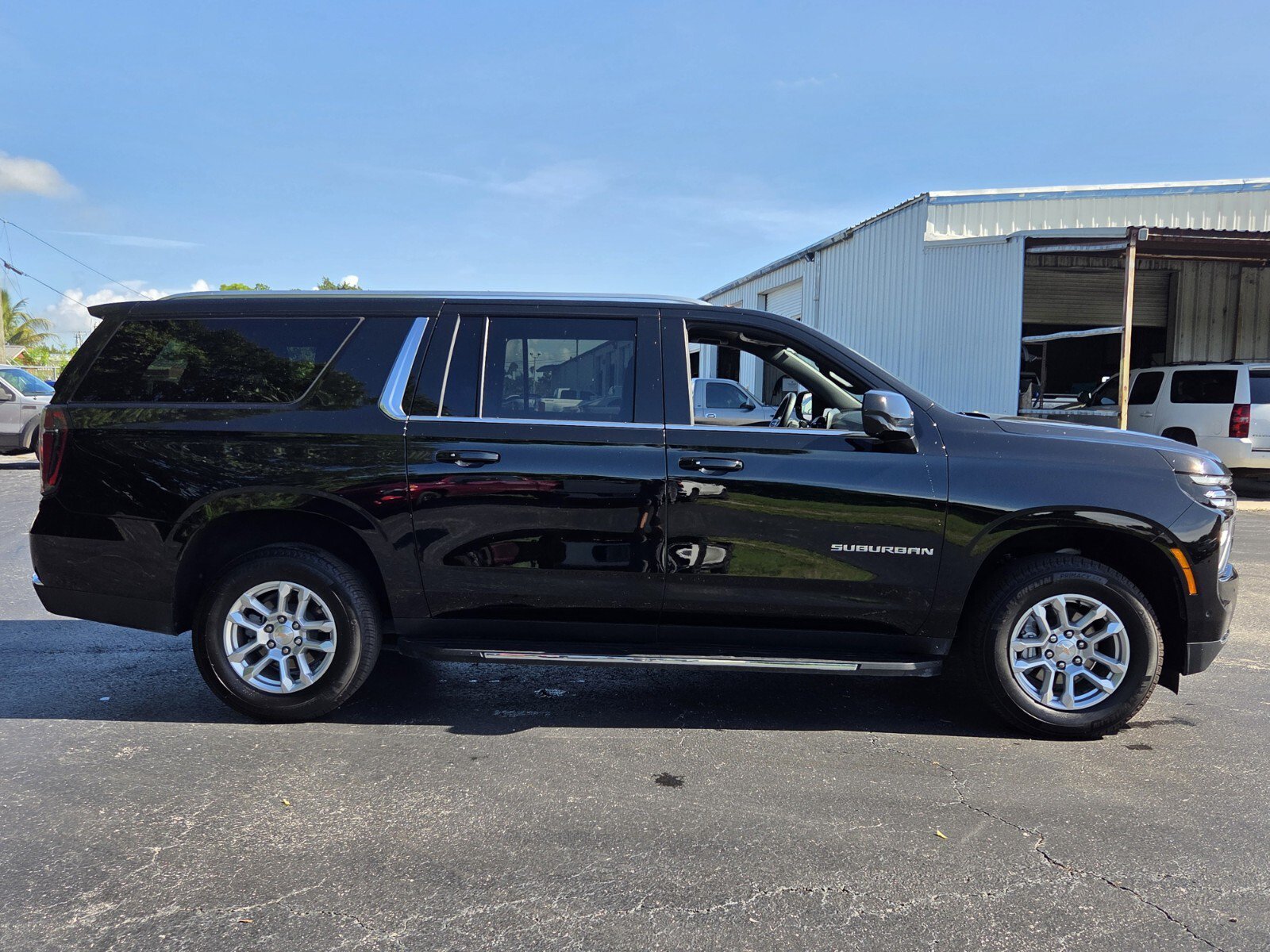 Certified 2026 Chevrolet Suburban LS RWD image 6