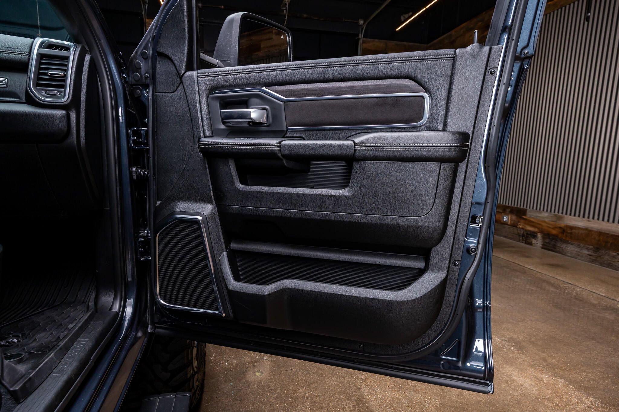 Used 2026 RAM 3500 Laramie w/ Night Edition AWD/4WD image 35