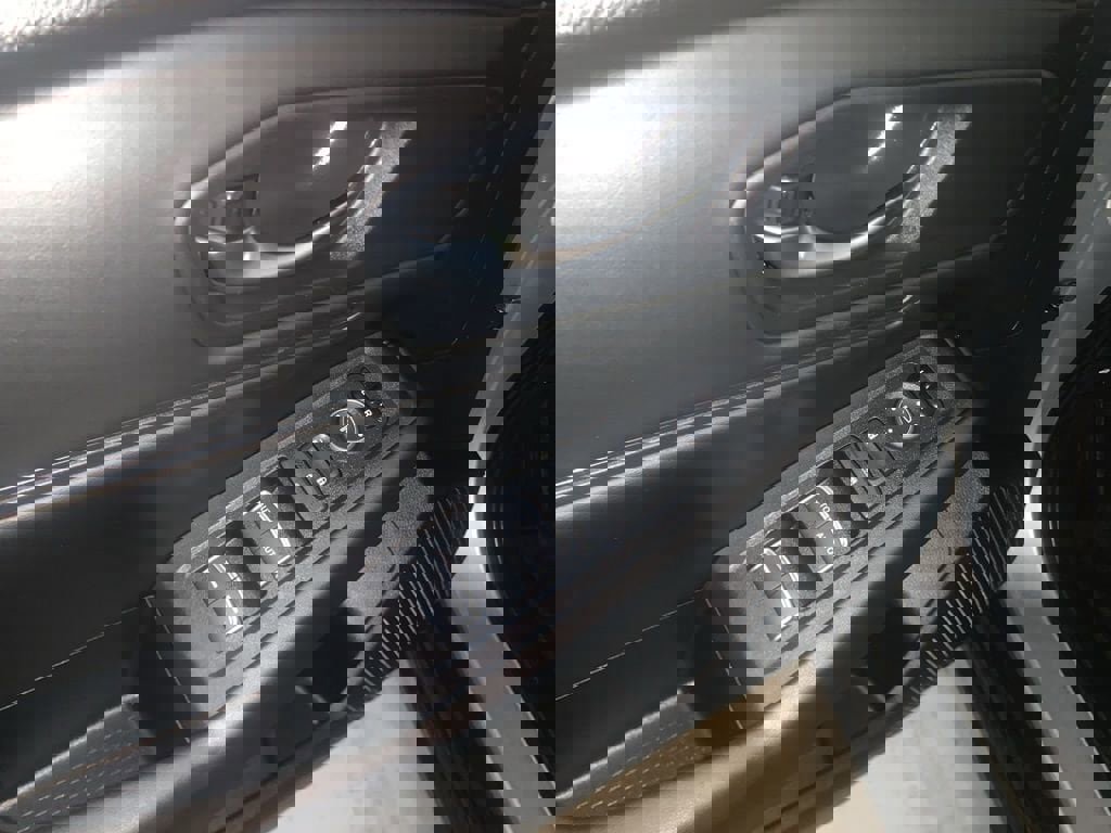 Used 2024 Honda Accord EX image 14