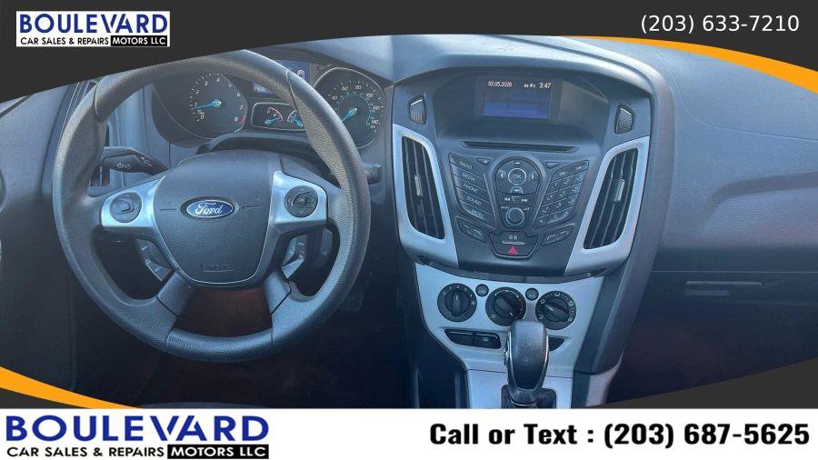 Used 2013 Ford Focus SE FWD image 19
