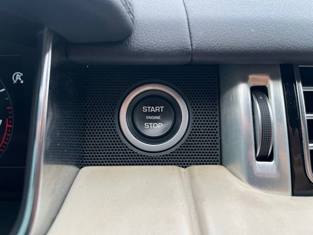 Used 2020 Land Rover Range Rover HSE AWD/4WD image 18