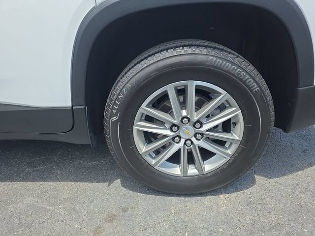 Used 2023 Chevrolet Traverse LT FWD image 35