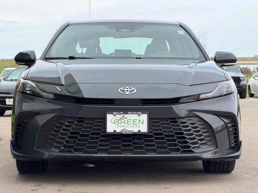 Used 2025 Toyota Camry SE FWD image 6