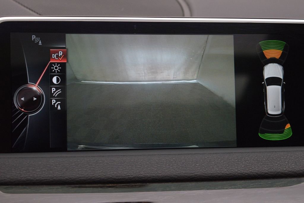 Used 2014 BMW X5 xDrive35d image 23