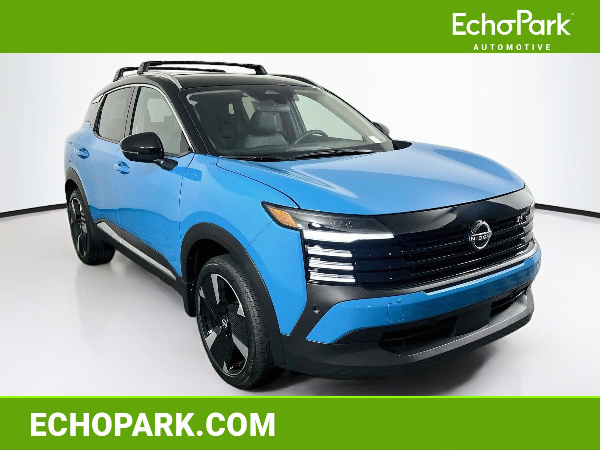 Used 2026 Nissan Kicks SR w/ Cold Weather Package AWD/4WD image 1
