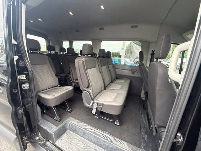 Used 2024 Ford Transit 350 XLT RWD image 18