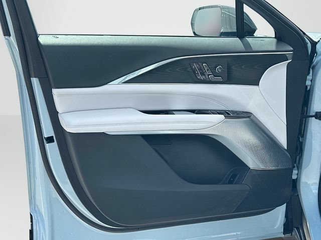 Certified 2024 Cadillac Lyriq Luxury RWD image 13