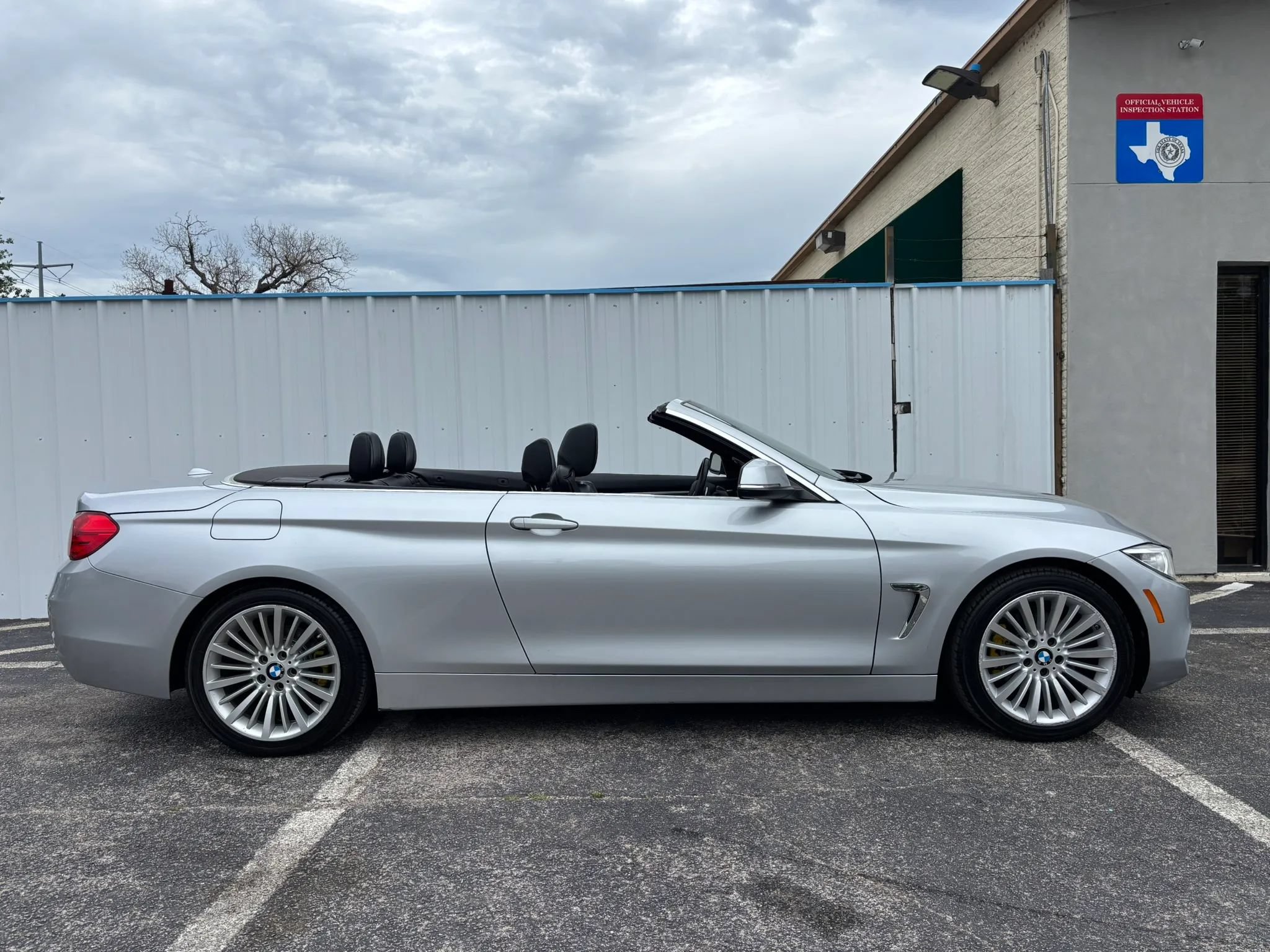 Used 2014 BMW 428i Convertible RWD image 3