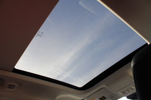 Used 2024 Ford Escape Platinum w/ Premium Technology Package image 28