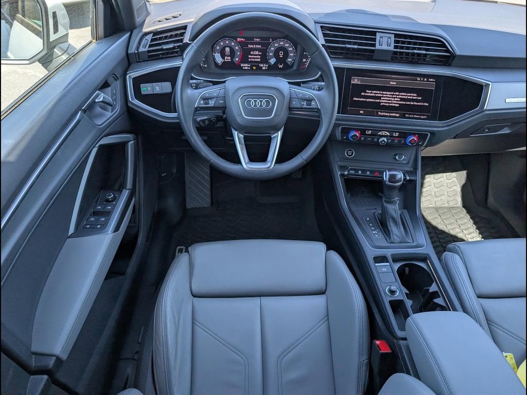 Used 2024 Audi Q3 2.0T Premium image 9