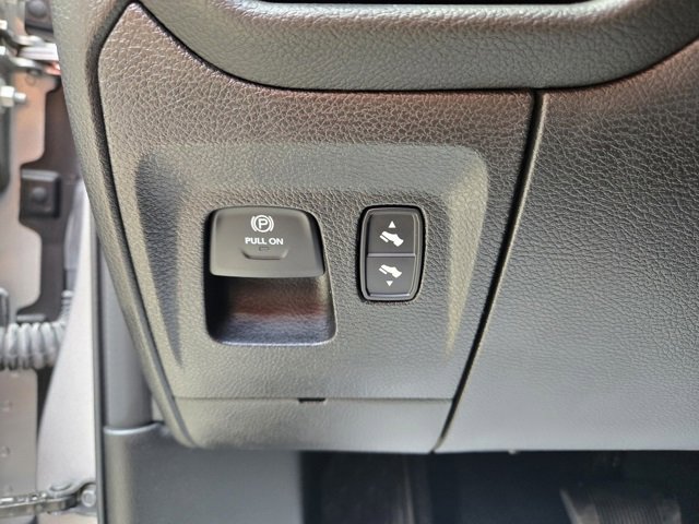 Used 2025 RAM 1500 Laramie image 23