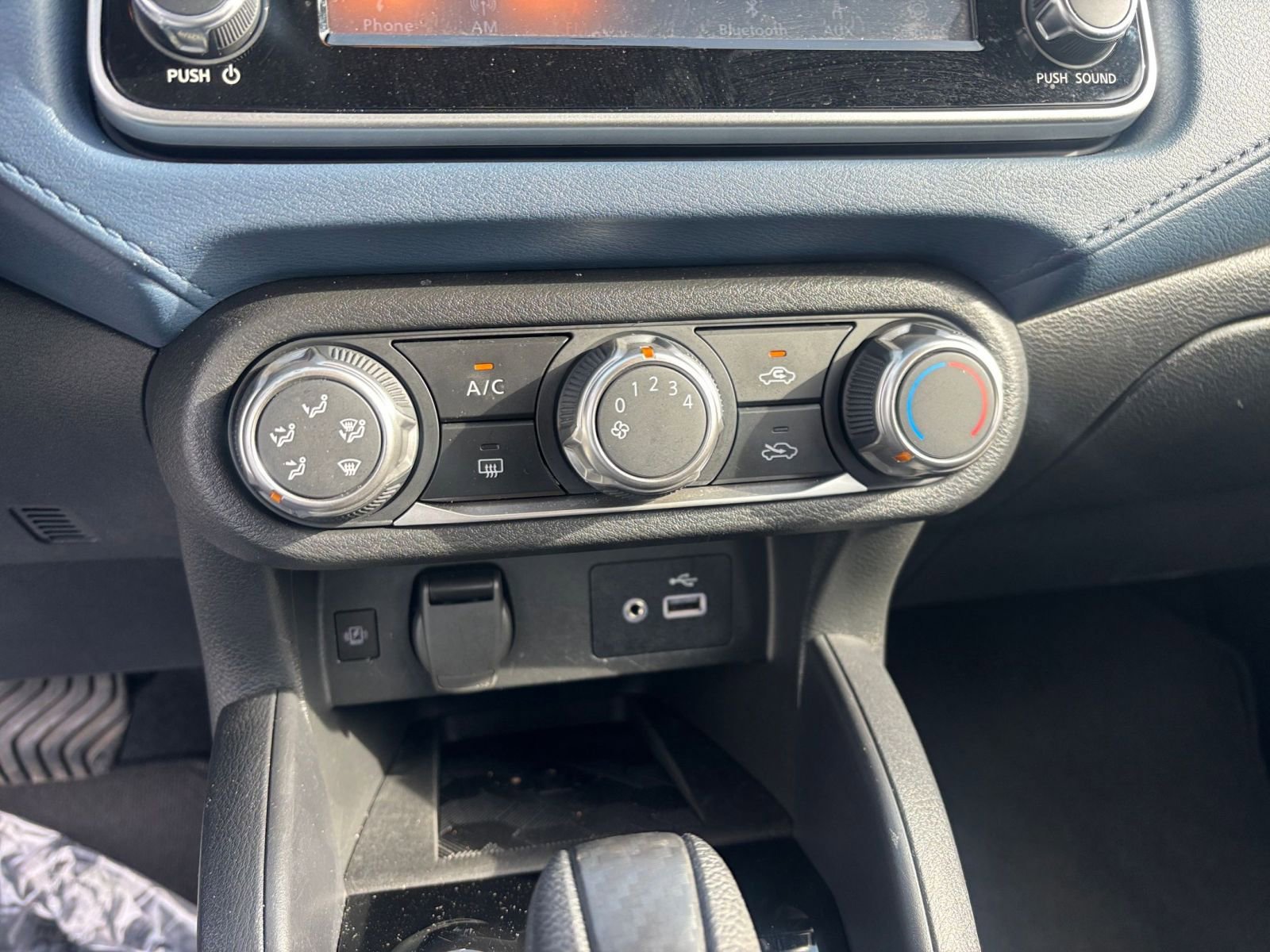 Used 2025 Nissan Versa SV image 23