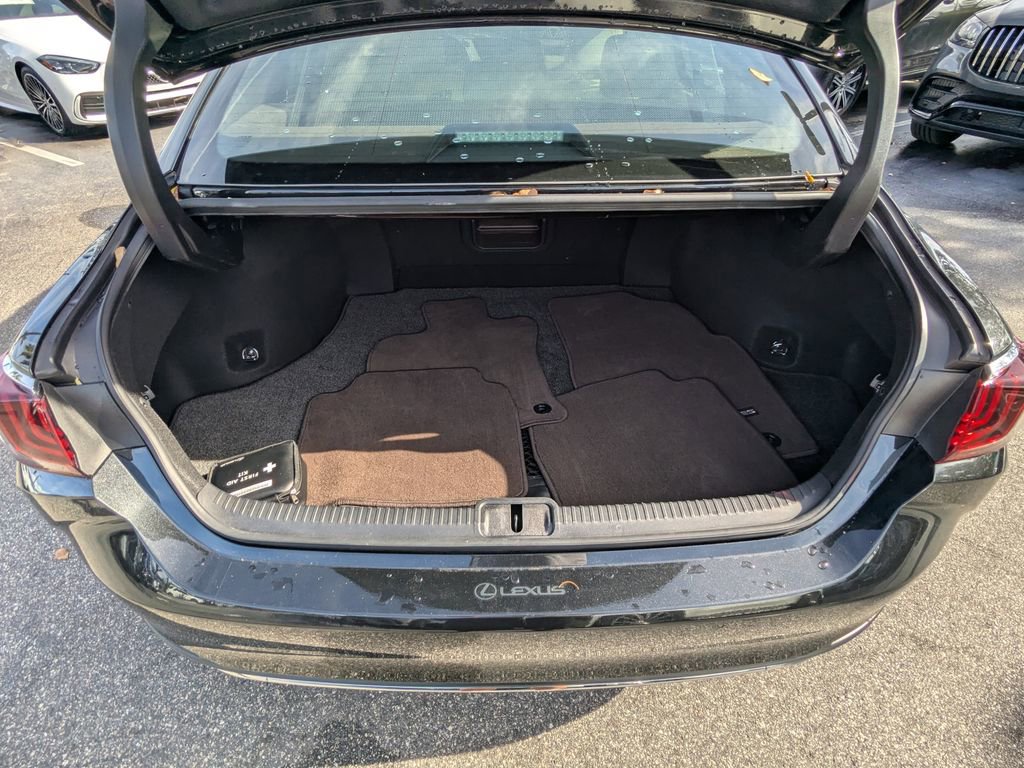 Used 2021 Lexus ES 300h Ultra Luxury image 26