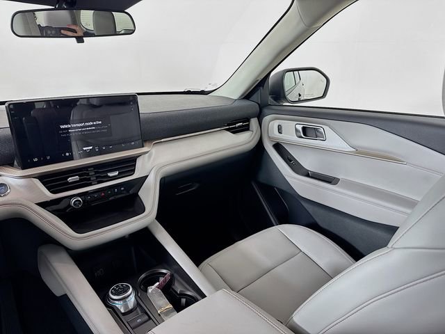 New 2026 Ford Explorer Active image 22