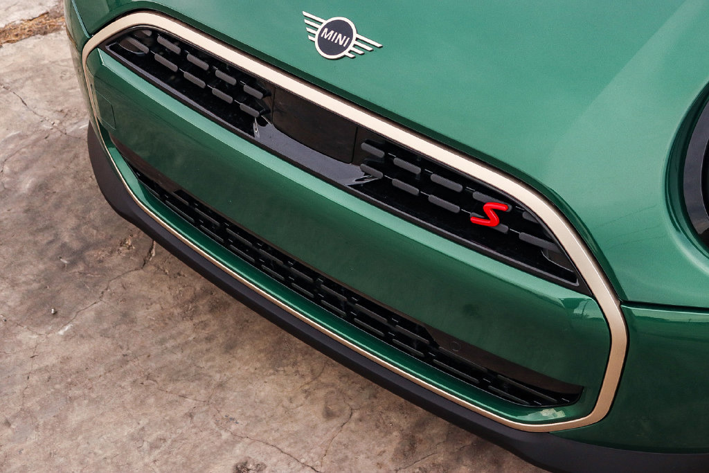 Used 2025 MINI Cooper S FWD image 11