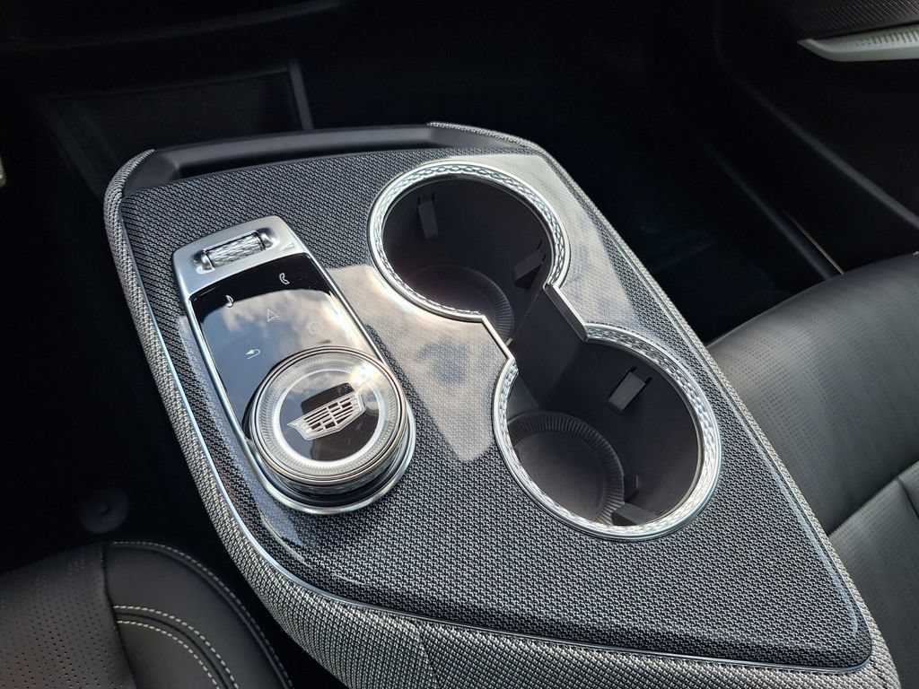New 2026 Cadillac Optiq Luxury 2 RWD image 26