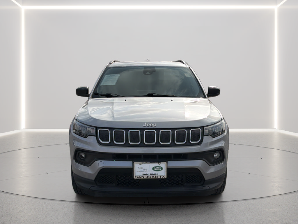 Used 2022 Jeep Compass Latitude AWD/4WD image 11