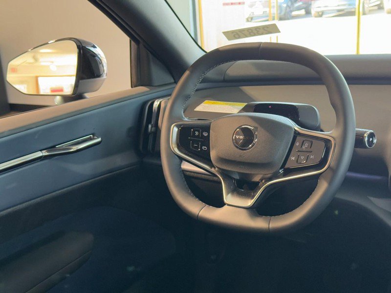 New 2026 Volvo EX30 Plus w/ Climate Package image 7