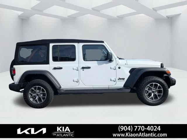 Used 2024 Jeep Wrangler Unlimited Sport AWD/4WD image 2