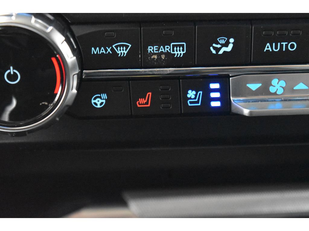 New 2025 Ford F350 Platinum w/ FX4 Off-Road Package image 24