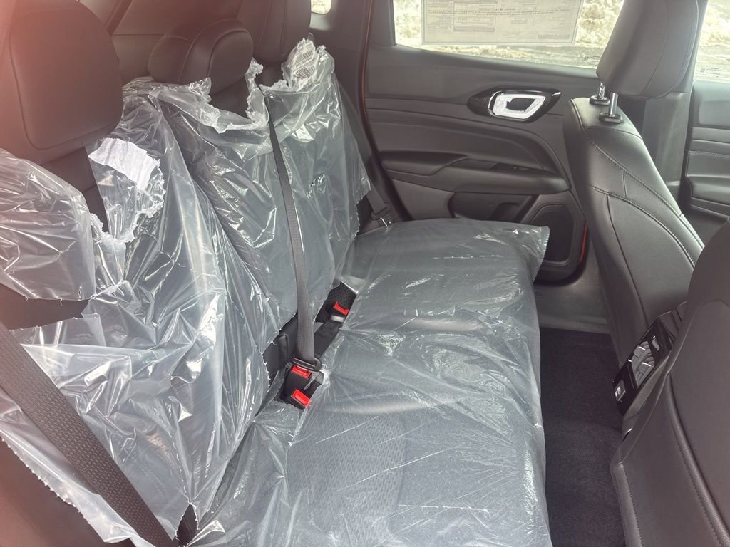 New 2026 Jeep Compass Latitude image 45