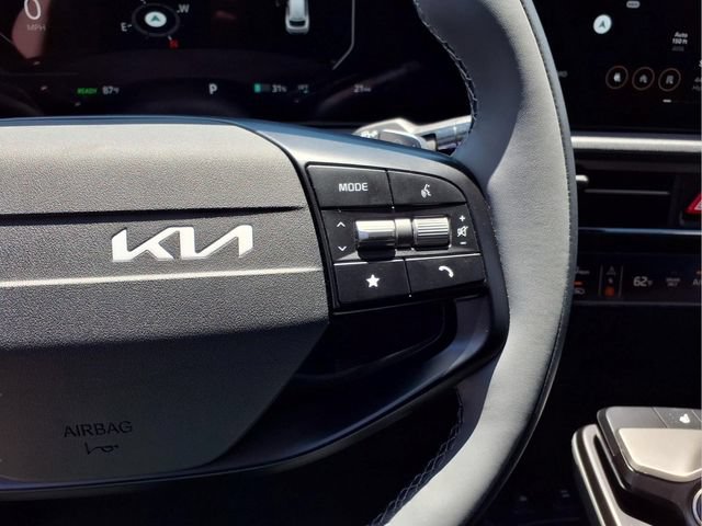 New 2026 Kia EV6 Light RWD image 10