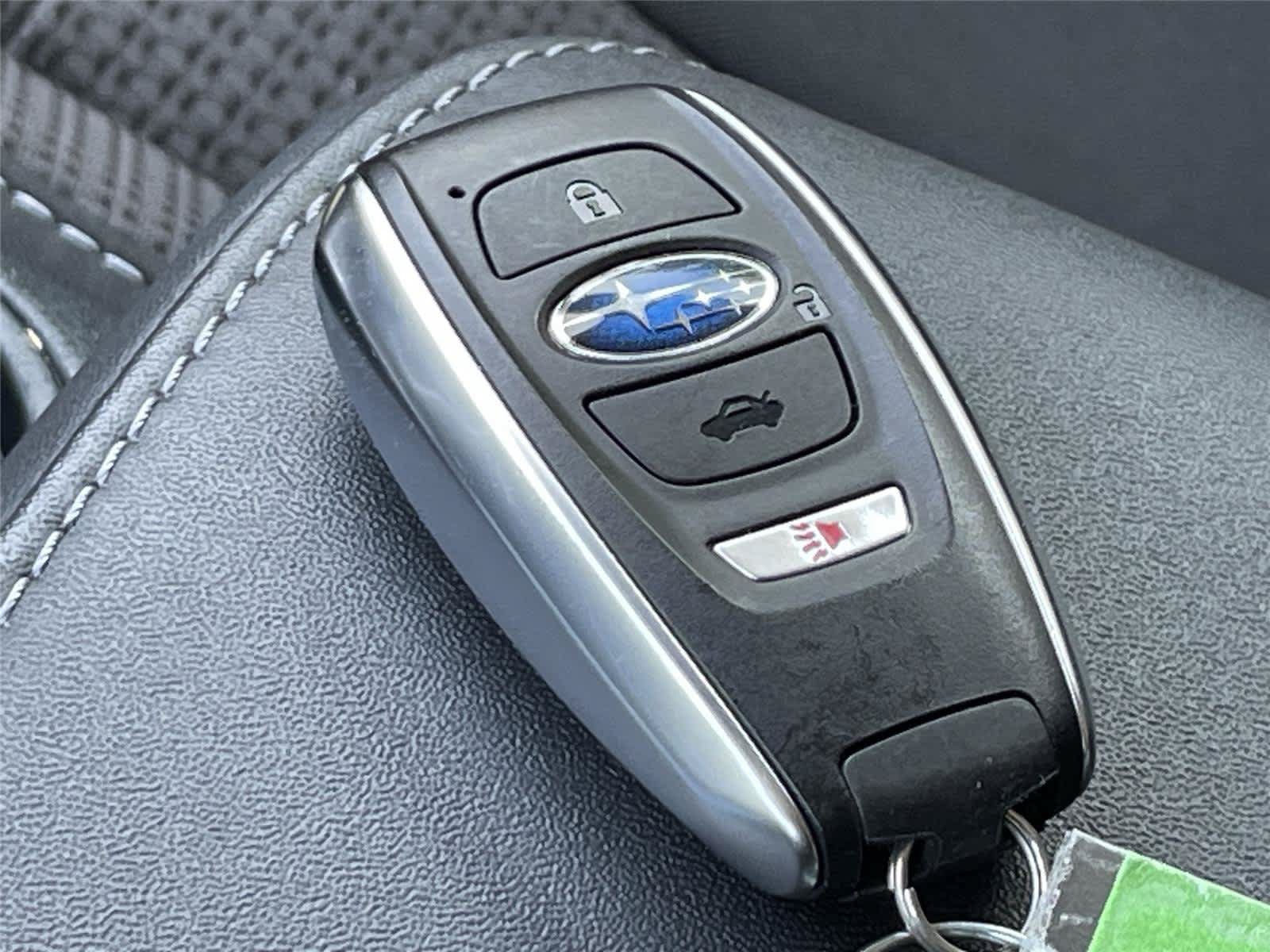 Used 2024 Subaru Outback Premium AWD/4WD image 32