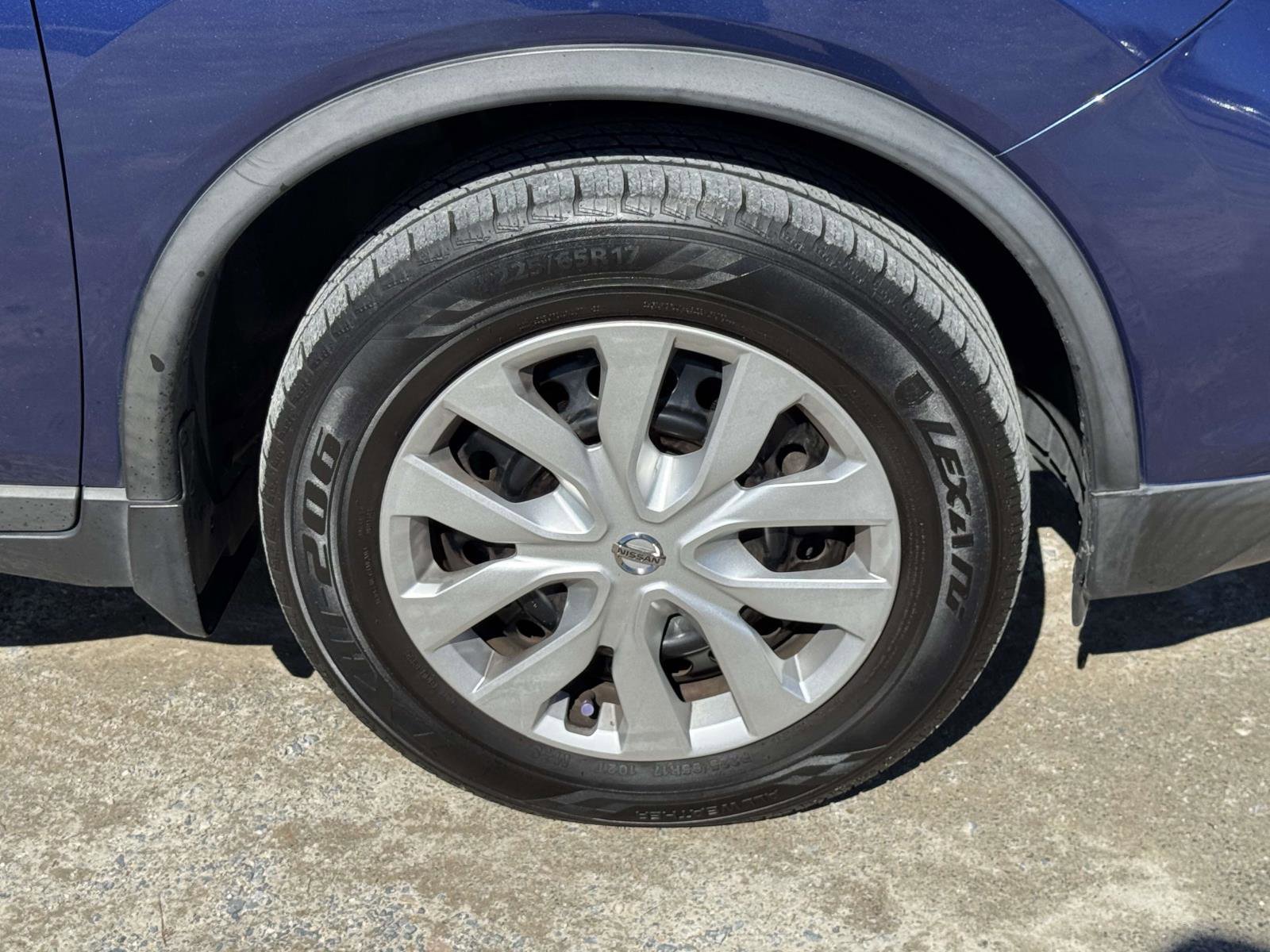 Used 2019 Nissan Rogue S image 6