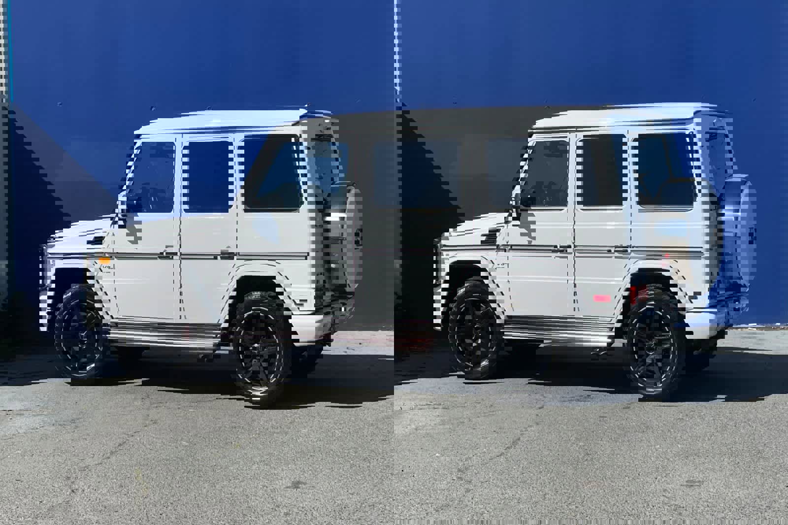 Used 2016 Mercedes-Benz G 63 AMG 4MATIC image 2