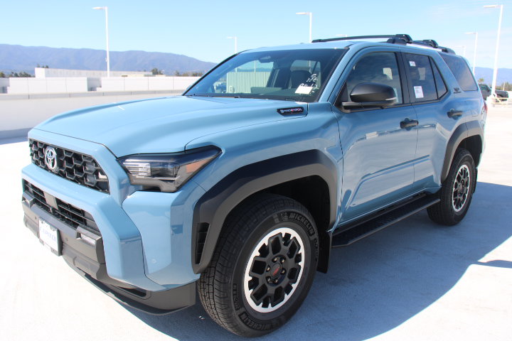 New 2026 Toyota 4Runner TRD Off-Road Premium AWD/4WD image 6
