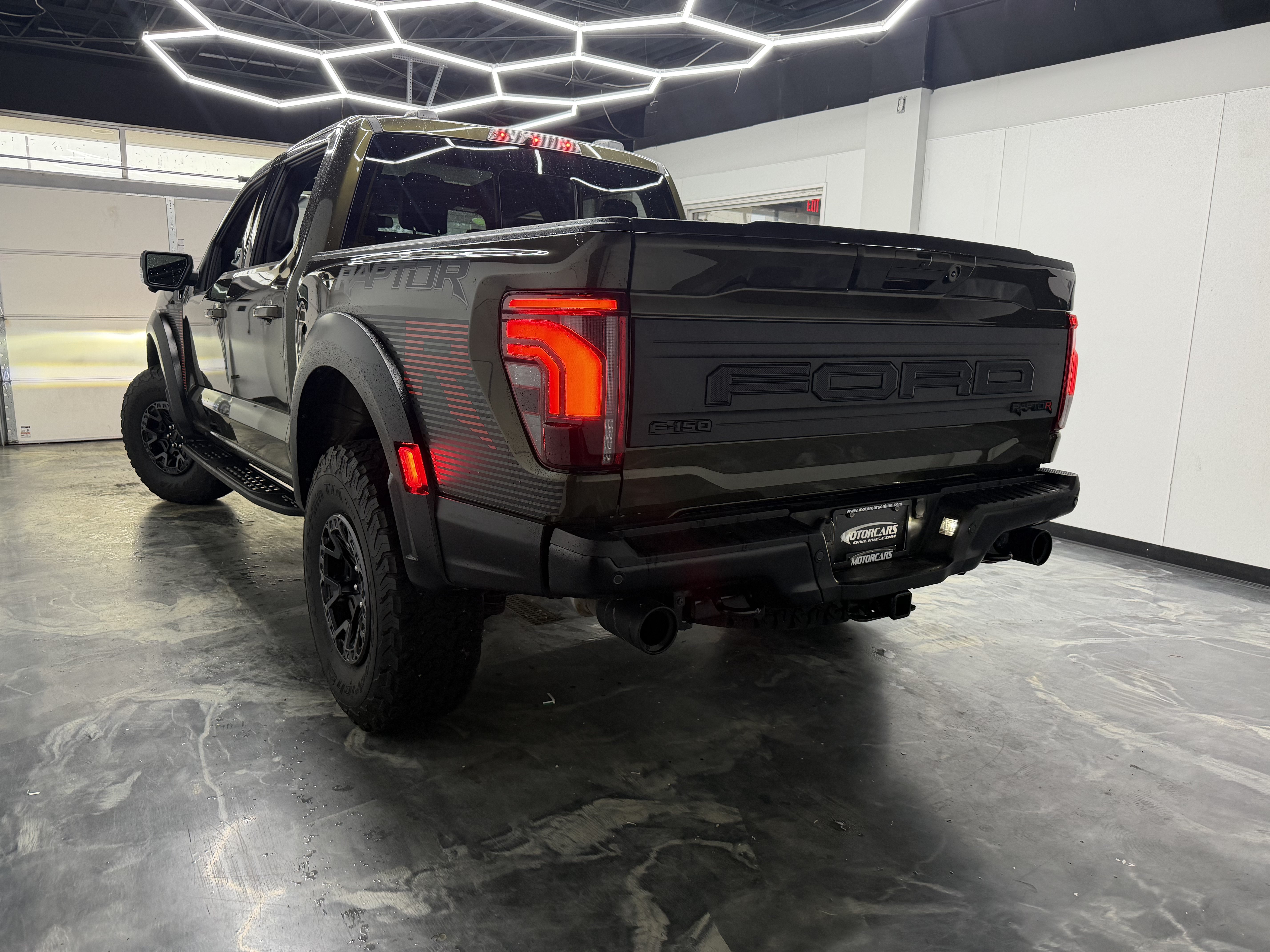 Used 2025 Ford F150 Raptor w/ Equipment Group 803A Raptor R AWD/4WD image 7