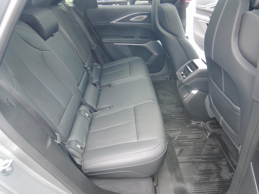 Used 2024 Cadillac Lyriq Luxury w/ LPO, Floor Liner Package image 41