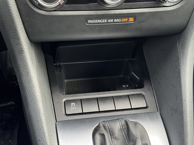 Used 2014 Volkswagen Golf 4-Door image 12