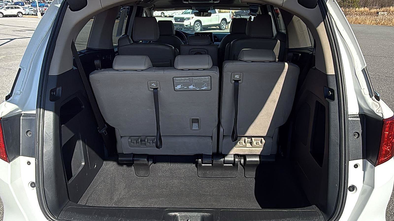 Used 2023 Honda Odyssey Touring image 21