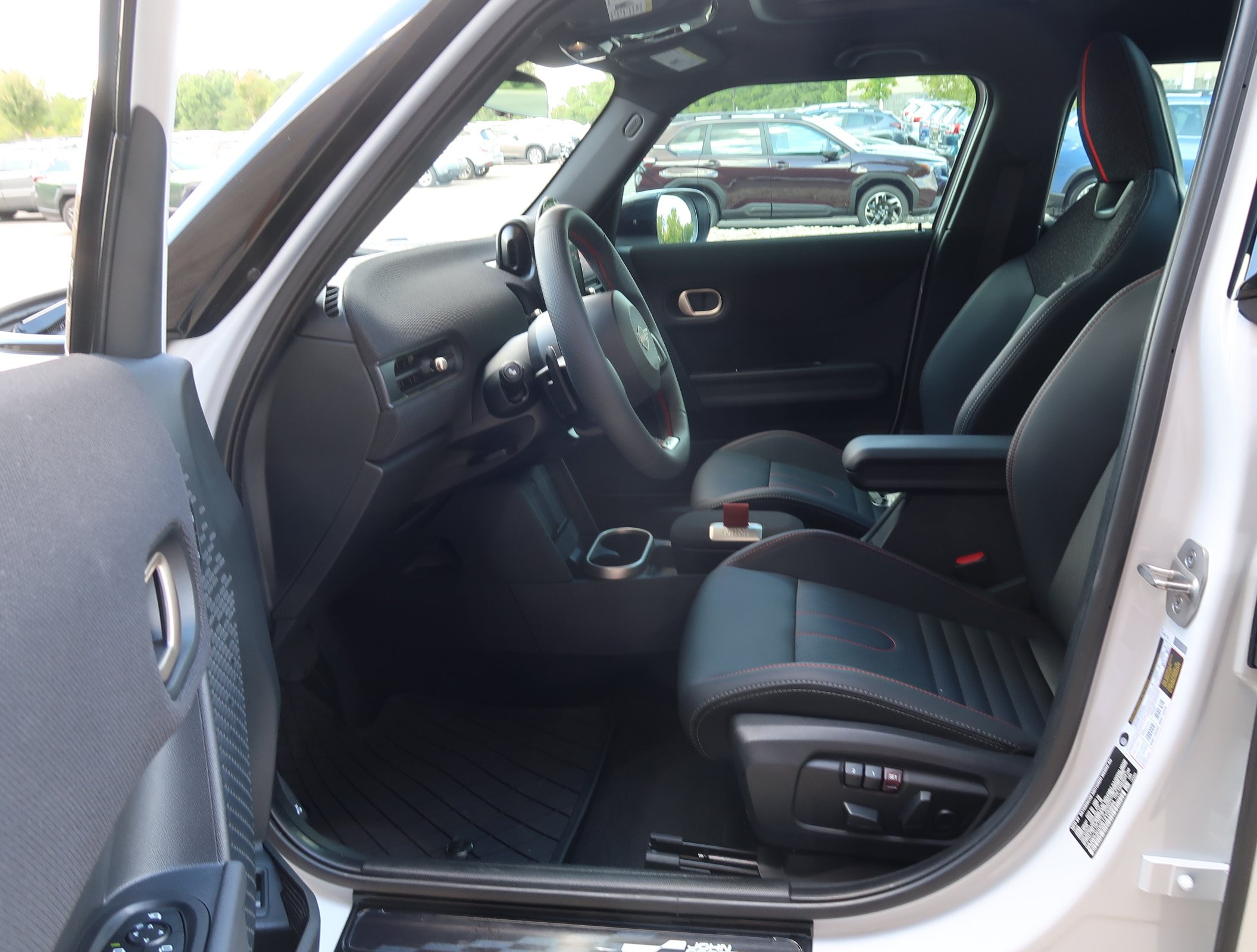 Used 2026 MINI Cooper S FWD image 11