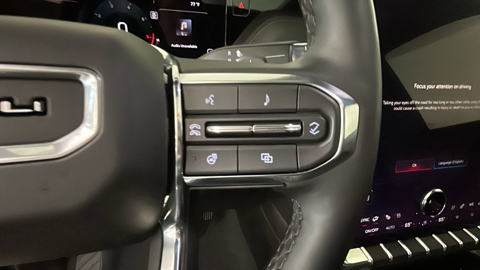 Used 2025 GMC Yukon Denali w/ Sun & Power Step Package AWD/4WD image 20
