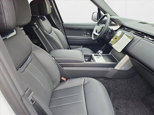 New 2025 Land Rover Range Rover SV AWD/4WD image 10