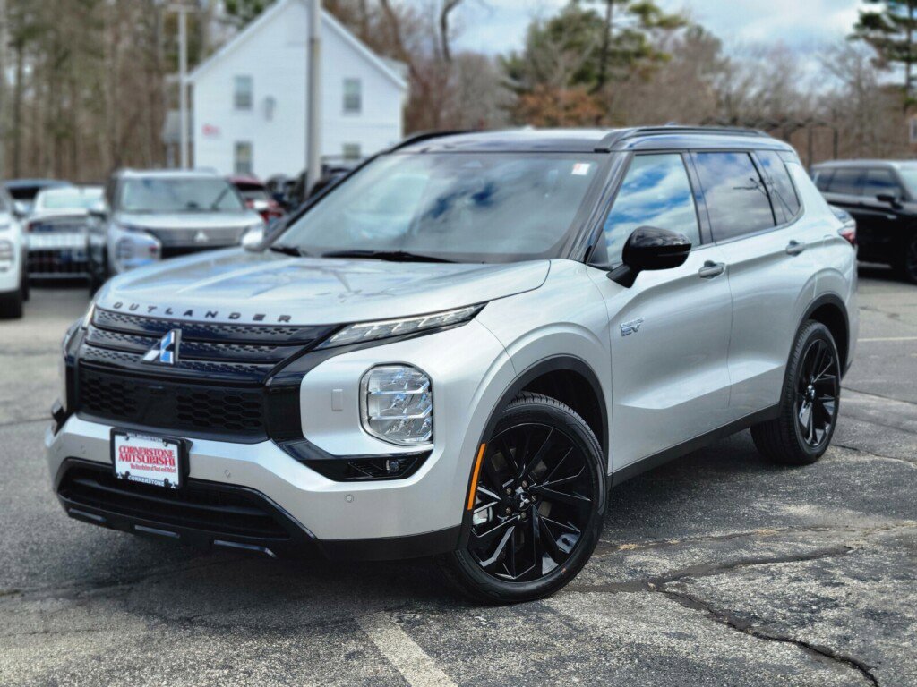 New 2025 Mitsubishi Outlander SEL Black Edition image 1