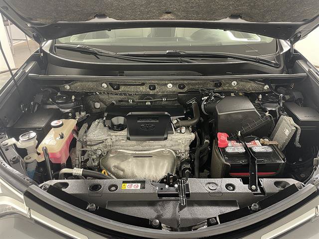 Used 2018 Toyota RAV4 Limited AWD/4WD image 22