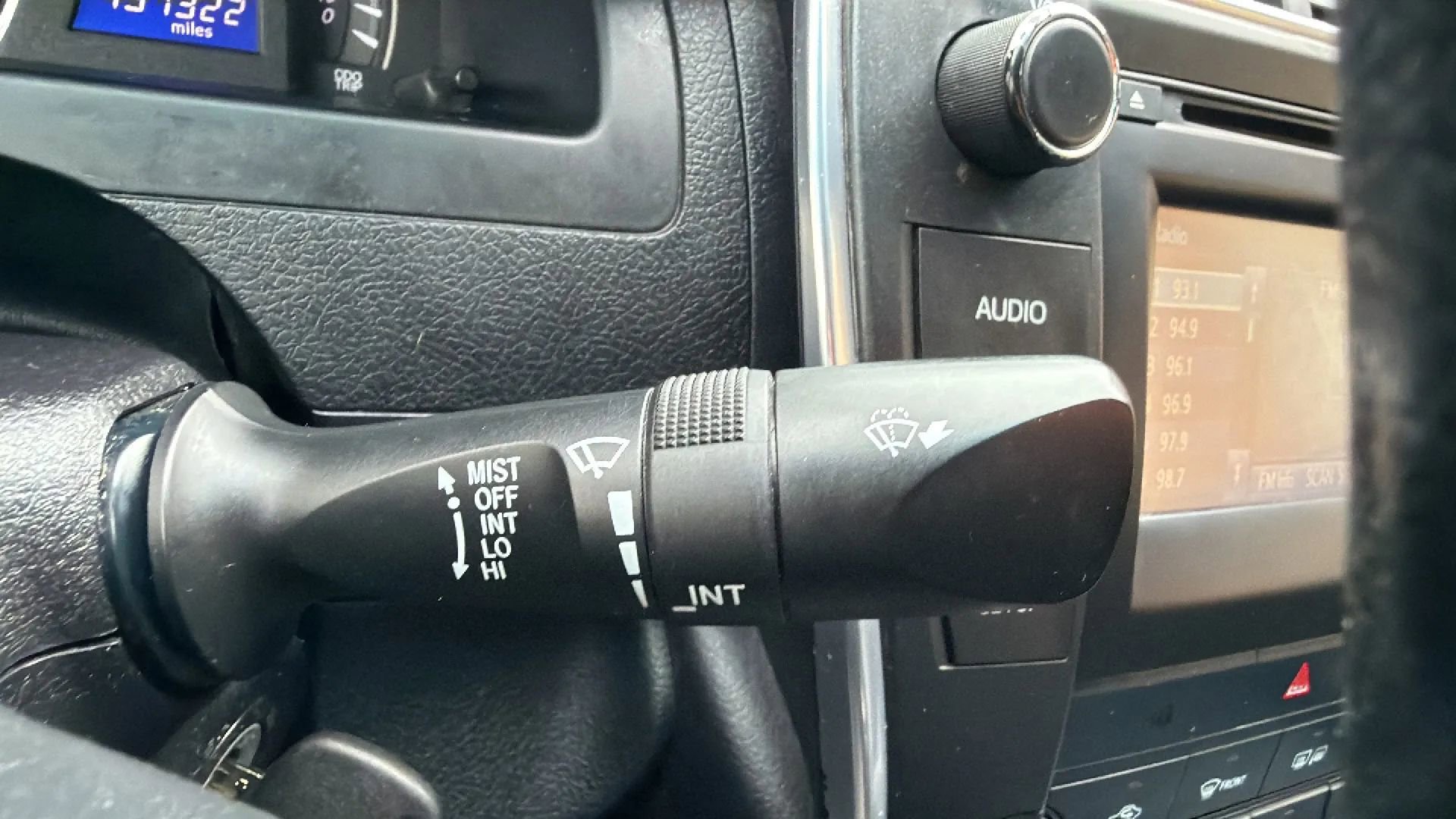 Used 2015 Toyota Camry LE FWD image 13