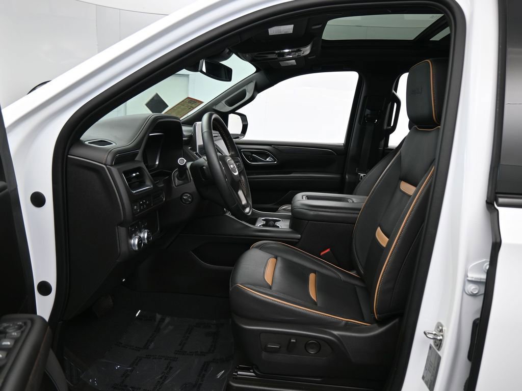 Used 2023 GMC Yukon XL AT4 image 12