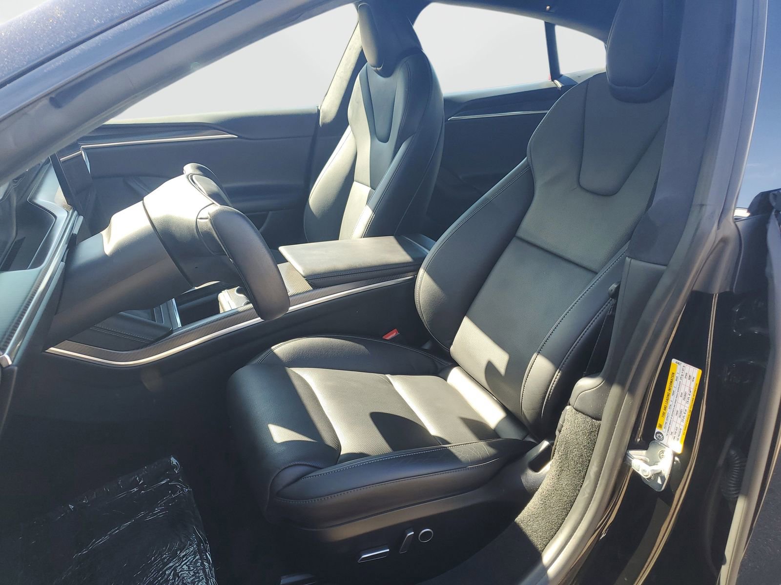 Used 2021 Tesla Model S Plaid image 16