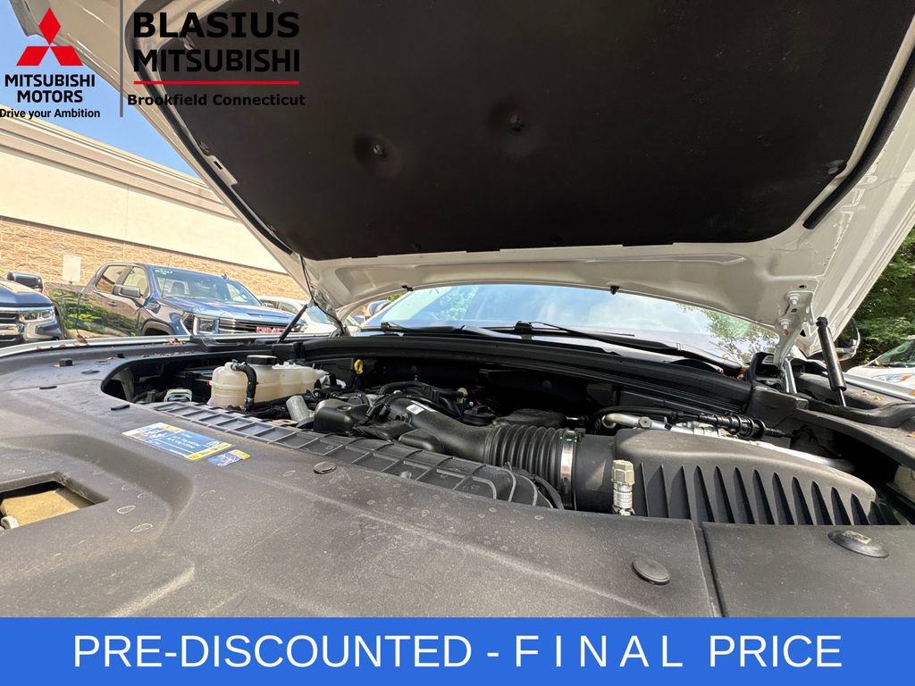 Used 2023 Jeep Grand Cherokee Limited w/ Trailer Tow Prep Group (B) AWD/4WD image 43