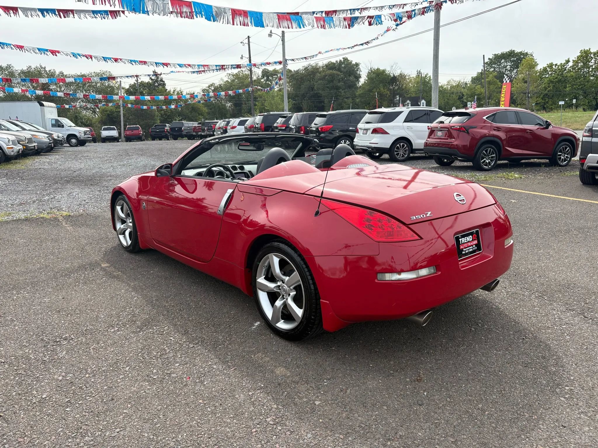 Used 2007 Nissan 350Z Touring image 11