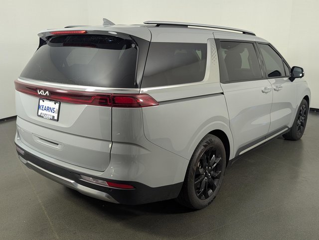 Used 2024 Kia Carnival SX Prestige image 7