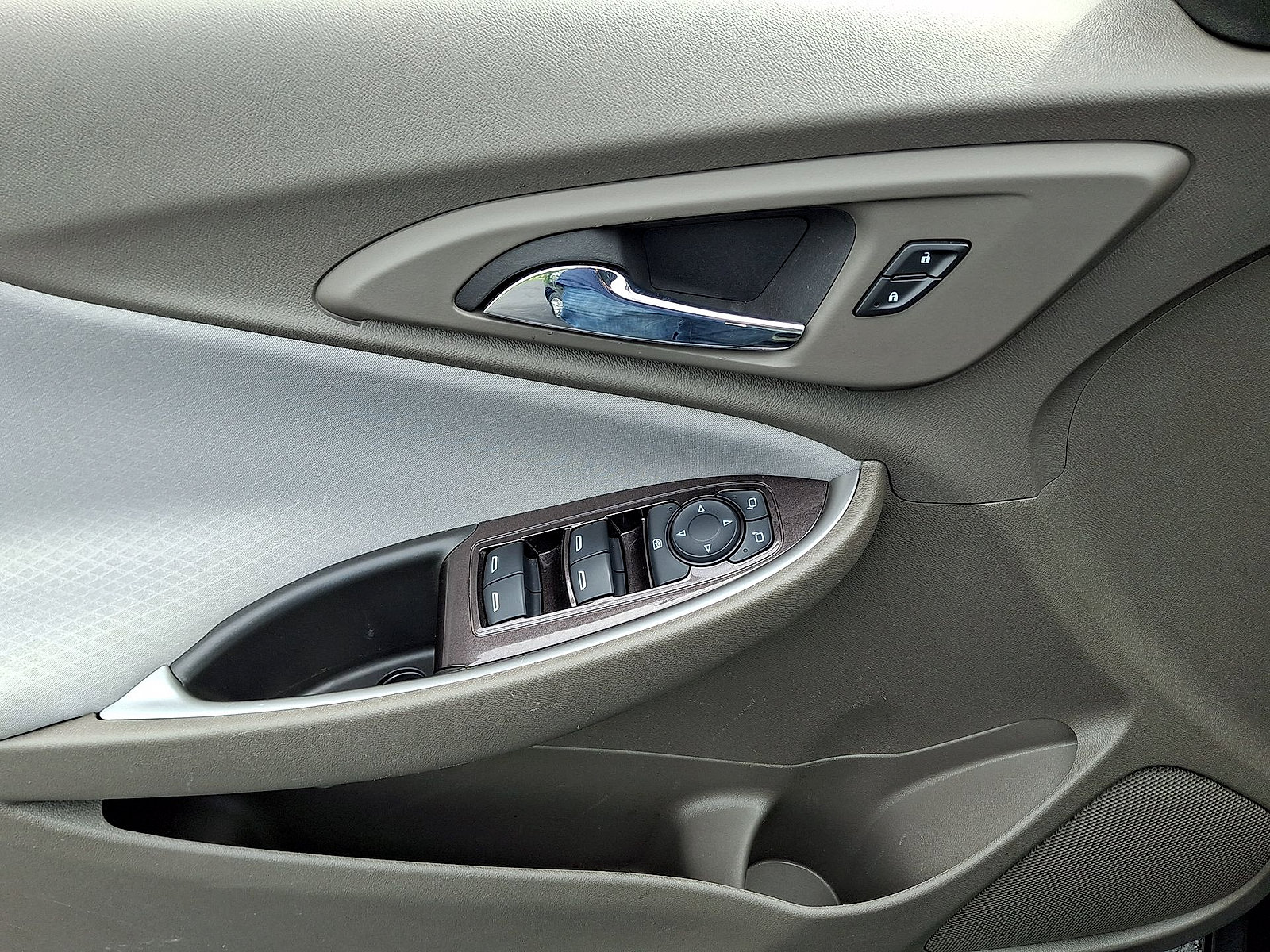Used 2023 Chevrolet Malibu LS w/ Driver Confidence Package FWD image 10