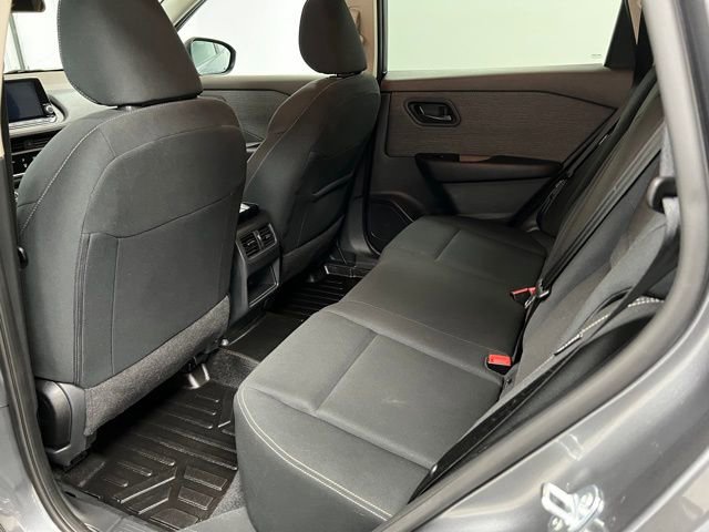 Used 2023 Nissan Rogue S image 38